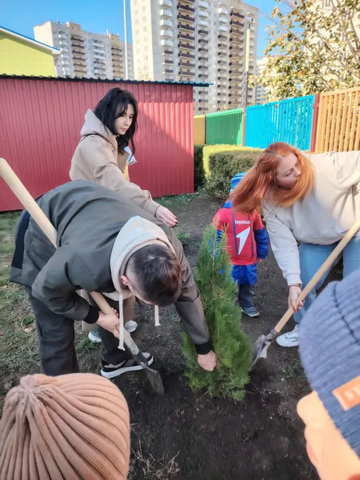 f99b78f2-4c44-450e-8eaf-5e7ae576faf6