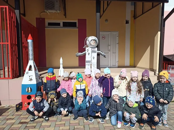 f812957a-7fc9-4cb4-8587-84a6752997a8