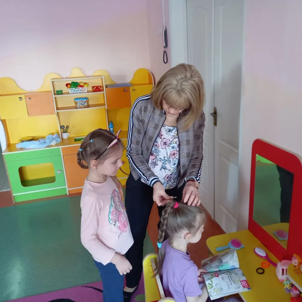 e79c60a7-595d-4c4b-b9f6-a47381b0801b